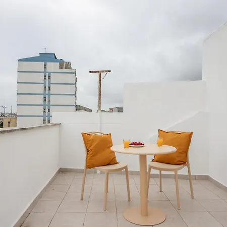One Bedroom Apt In Central - Balconies With River Views! Lejlighed