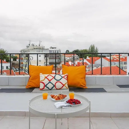 One Bedroom Apt In Central - Balconies With River Views! Lejlighed